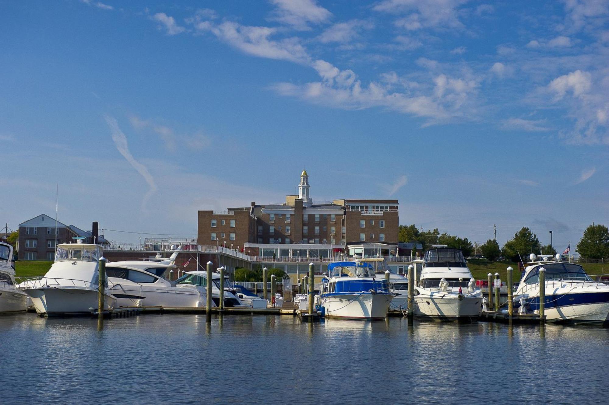 Molly Pitcher Inn Red Bank Exterior photo